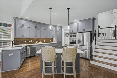 PRICED BELOW MARKET VALUE FOR EXCEPTIONAL VALUE ! Enjoy a - photo 8