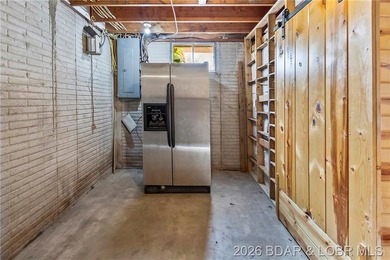 36X46 Man Cave has an office/workshop/Crafts area with a window - photo 43