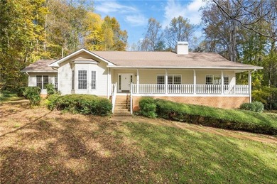 Lake Lanier Home For Sale in Gainesville Georgia