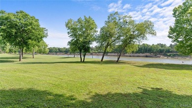 Nestled on almost 4 acres, this 3-bedroom, 2-bath home offers - photo 4