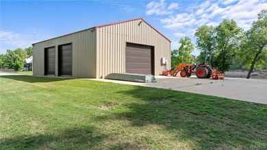 Nestled on almost 4 acres, this 3-bedroom, 2-bath home offers - photo 7