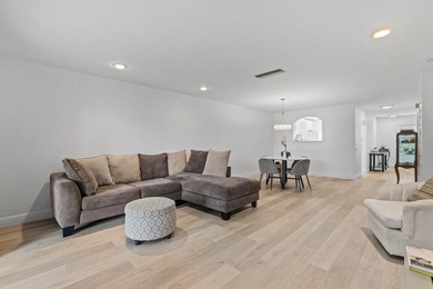 Spacious 2BR/2BA ground-floor partially furnished unit with - photo 14