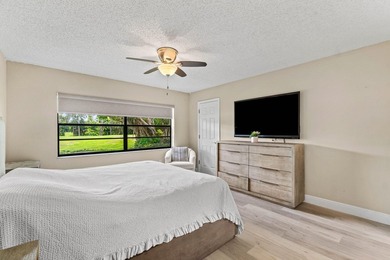 Spacious 2BR/2BA ground-floor partially furnished unit with - photo 23