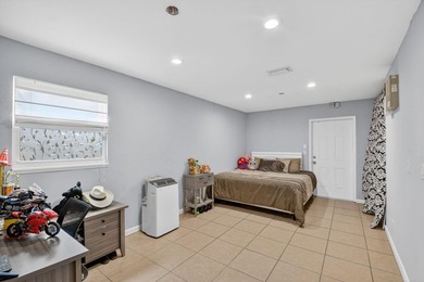 Beautiful SFM, 5/2.5/2 on a half acre land, with no HOA! Enjoy - photo 29