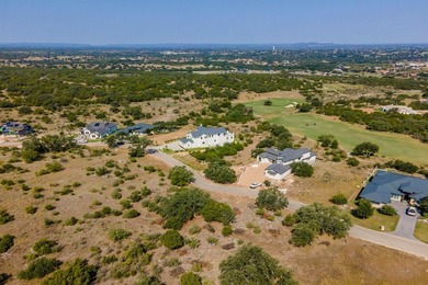 Luxury Living in Summit Rock at Horseshoe Bay! This stunning - photo 9