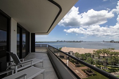 BREATHTAKING INTRACOASTAL VIEWS from the rarely available *58 - photo 23