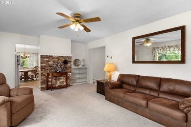 Charming country property located in the highly desirable - photo 11