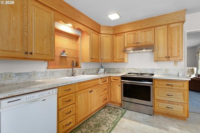 Charming country property located in the highly desirable - photo 12