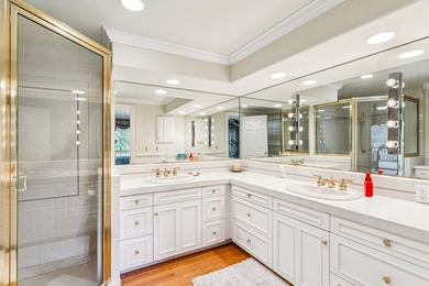 Welcome to an exceptional golf course frontage home set along - photo 25