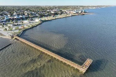Welcome to your luxury RV site in Flour Bluff, just a 13-minute - photo 8