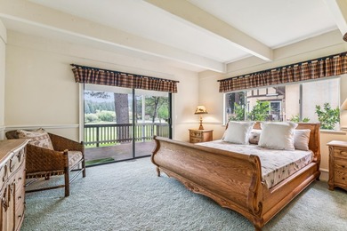 Welcome to an exceptional golf course frontage home set along - photo 34