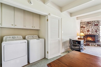 Welcome to an exceptional golf course frontage home set along - photo 36