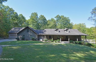 Lake Home For Sale in Crossville, Tennessee