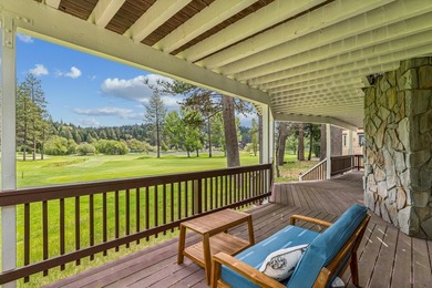 Welcome to an exceptional golf course frontage home set along - photo 42