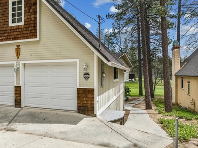 Welcome to an exceptional golf course frontage home set along - photo 45