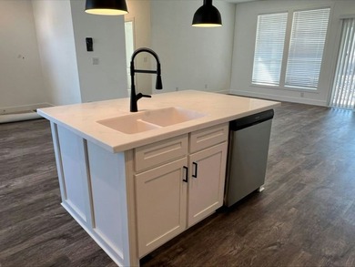 1064 Crenshaw Ave 198 - photo 8