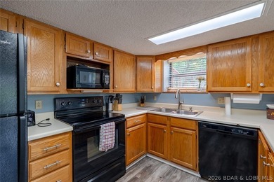 Welcome to lake living at its best! This must-see 3-bedroom - photo 15