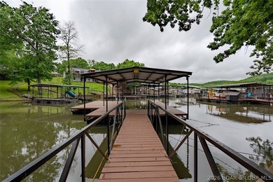 Welcome to lake living at its best! This must-see 3-bedroom - photo 20