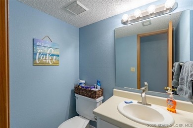 Welcome to lake living at its best! This must-see 3-bedroom - photo 35