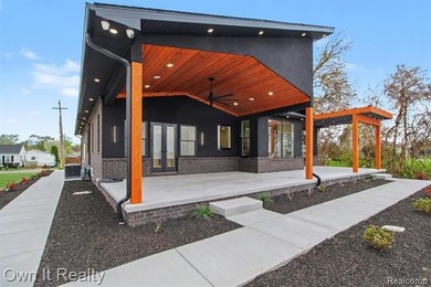 Welcome to this custom-built luxury lakeside ranch offering 3 - photo 29