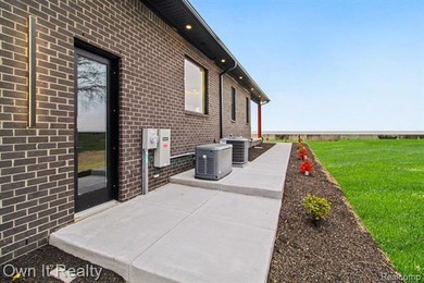 Welcome to this custom-built luxury lakeside ranch offering 3 - photo 31