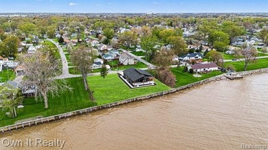Welcome to this custom-built luxury lakeside ranch offering 3 - photo 34