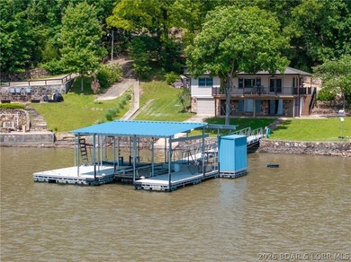 Charming Lakefront Haven at the 52 MM - A Lifetime of Memories - photo 13