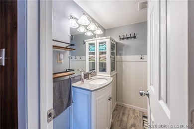 Charming Lakefront Haven at the 52 MM - A Lifetime of Memories - photo 21