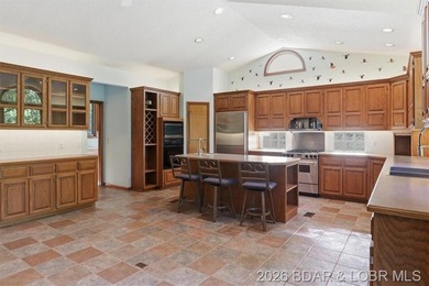 Tucked into the trees on over 8 acres at the 47MM in cove, this - photo 13