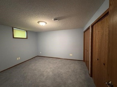 Unbelievable amount of space in this quality built 5 bed, 3 bath - photo 19