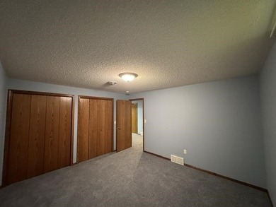 Unbelievable amount of space in this quality built 5 bed, 3 bath - photo 20