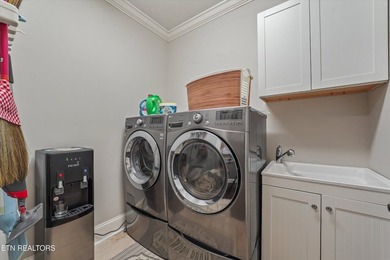 This property features an open floor plan with hardwood flooring - photo 24