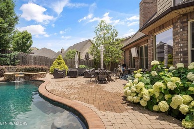 This property features an open floor plan with hardwood flooring - photo 43