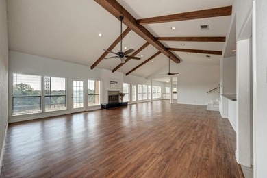 Exceptional opportunity to own a spacious 3 BR, 31/2 Bath home - photo 5
