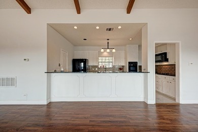 Exceptional opportunity to own a spacious 3 BR, 31/2 Bath home - photo 10