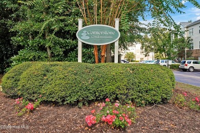(private lake, pond, coastal) Condo For Sale in Wilmington North Carolina