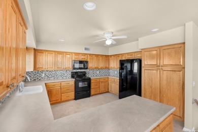 MOTIVATED SELLER. Charming Canyon Lake Retreat with Panoramic - photo 13