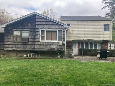 Orig owner loved living here for almost 70 yrs and raised the - photo 18