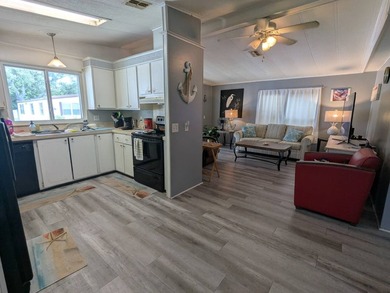 Welcome Home to this Lovely 2 Bedroom 2 Bath Double Wide located - photo 3