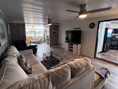 Rare gem, gorgeous 2 bedroom 2 bath, 1989 Homes of Merit, on - photo 4