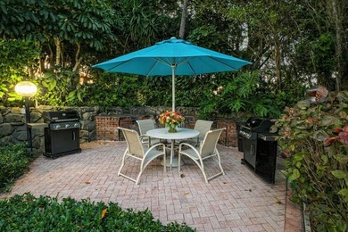 Exceptional value!! Bright, spacious Apt w/open layout, fresh - photo 16