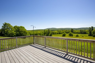 Set amid the rolling countryside of Appleton, this remarkable - photo 17