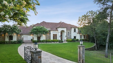 Situated in a prestigious Southlake cul-de-sac, this gated - photo 5