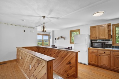 Set amid the rolling countryside of Appleton, this remarkable - photo 26