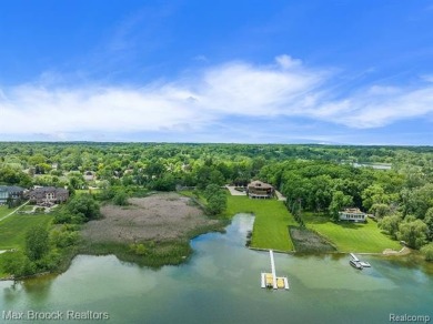 Lake Home For Sale in West Bloomfield, Michigan