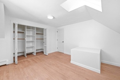 Welcome to this meticulously renovated four-bedroom Colonial - photo 17