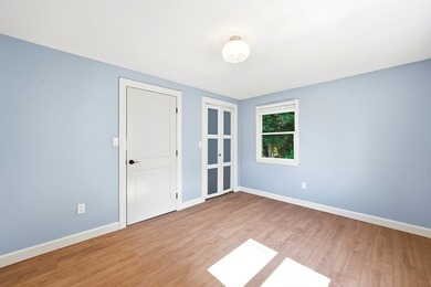 Welcome to this meticulously renovated four-bedroom Colonial - photo 22