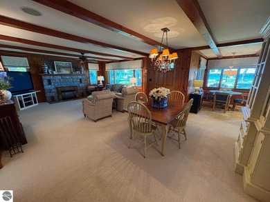 This Bear Lake Dream lives much bigger than it looks. 102' of - photo 31