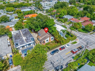 Welcome to this spacious and updated 2-bedroom, 2-bath home - photo 44