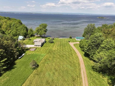 Discover your lakeside retreat on the shores of Lake Champlain - photo 9